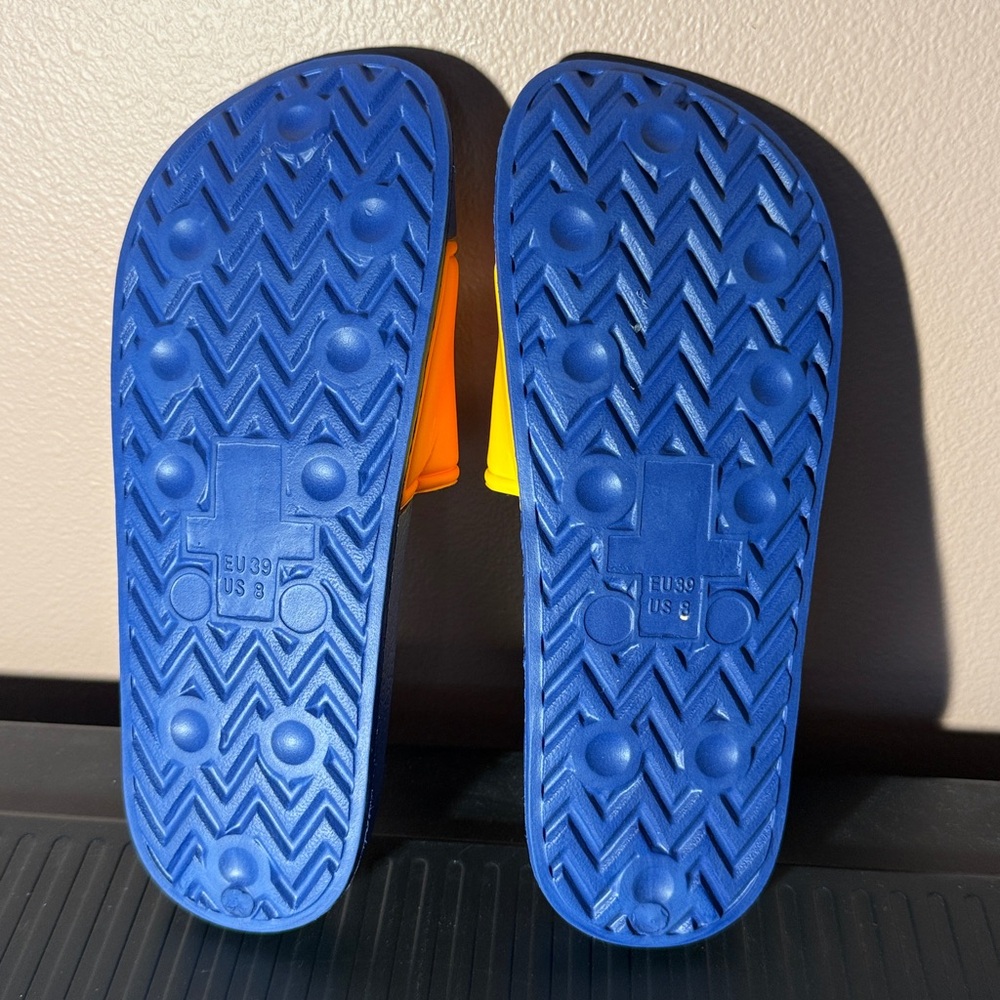 ALDI Slide Sandals - Picture 4 of 4